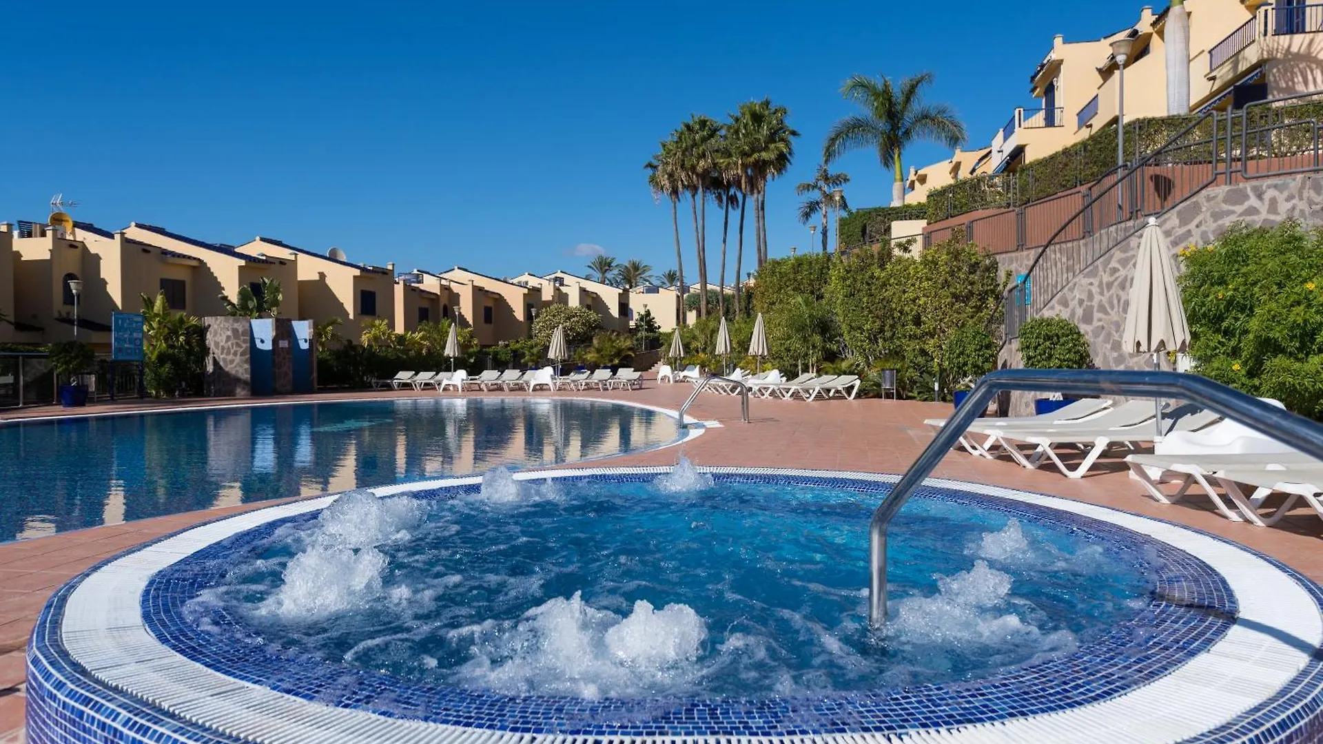 Bahia Meloneras Relax location